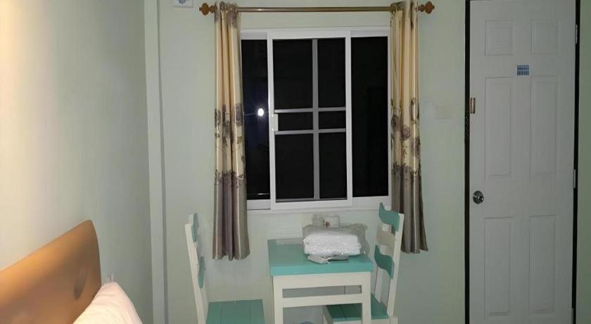 Wattana Hill Resort Sattahip Extérieur photo